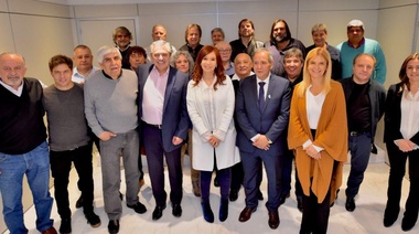 Alberto Fernández y Cristina Kirchner recibieron el apoyo de Moyano y la CTA