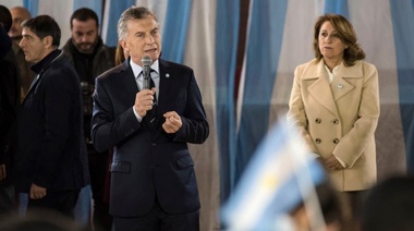 En el Día de la Bandera, Macri tildó a Hugo Moyano de "mafioso"