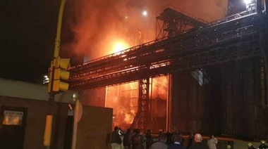 Una fuerte explosión en el Polo Petroquímico sacudió Bahía Blanca