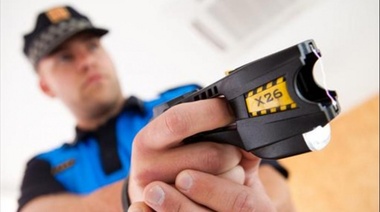 Compran las primeras 100 pistolas Taser y gastan más de 5 millones de pesos