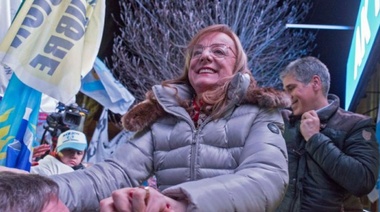 Alicia Kirchner anunció que retiene la gobernación de Santa Cruz por más del 55 %