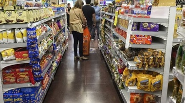 Anticipan sanciones a comercios que no trasladen la baja del IVA a productos básicos