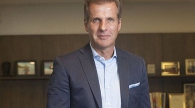 Redrado dijo que Macri dio la orden de dejar correr el dólar para que "aprendan a quién votaron"