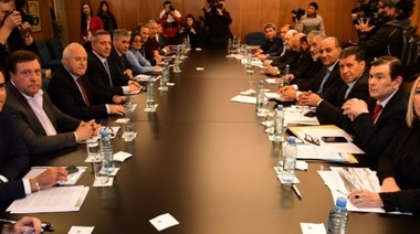 Gobernadores peronistas piden la inconstitucional de las medidas de Macri