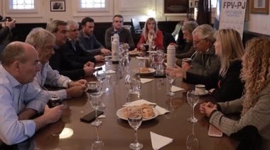 Intendentes del PJ bonaerense piden a Vidal que declare la emergencia alimentaria