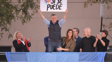 Una multitud apoyó a Macri en la primera marcha del "Sí se puede" en Barrancas de Belgrano