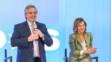 Junto a Saintout, Alberto Fernández pidió votar la “boleta completa” en La Plata