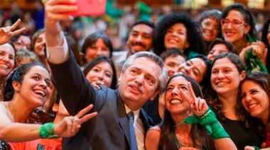 Fernández anunció que enviará un proyecto de ley para despenalizar el aborto