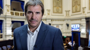 Faroni pide anular la resolución de Macri que promociona los viajes a Uruguay