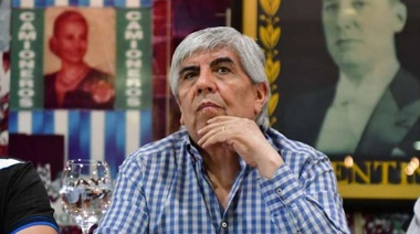 Moyano se desmarca de la CGT y dice que es un error no pedir un bono