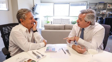 Alberto Fernández se reunió con el ex presidente Eduardo Duhalde