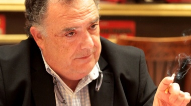 Para Eduardo Valdés, "Monseñor Aguer es un patotero eclesiástico"