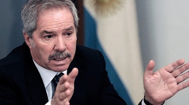 Solá: "La llegada de Evo Morales tuvo que ver con la necesidad de estar cerca de sus hijos"