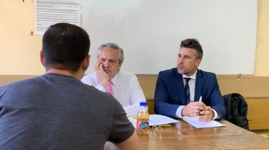 Fernández: "Vamos a defender la educación pública con el ejemplo y los recursos que merece"