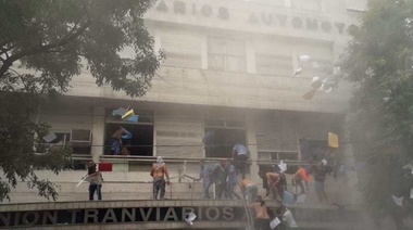 Interna gremial en la UTA provocó destrozos y ocho heridos, uno de ellos grave