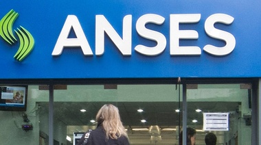 El Gobierno oficializó el bono de $5.000 para jubilados y de $2.000 para la AUH