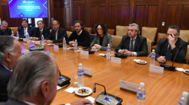 El Presidente recibe a empresarios, sindicalistas y dirigentes sociales en busca de acuerdos