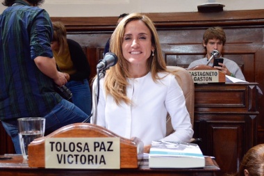 Victoria Tolosa Paz: “El Paseo Boutique de Garro ya es un papelón”