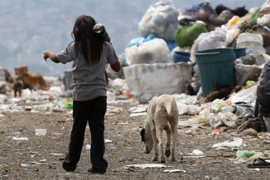 Una familia tipo necesita más de 30.000 pesos mensuales para no ser pobre