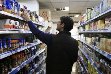 La canasta de alimentos subió más del 60% en un año