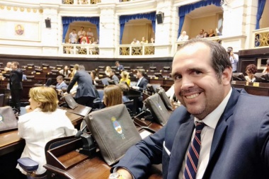 Tras asumir su banca, Bugallo dijo que “tiene muy en claro a quienes representa”