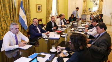 Coronavirus: el Presidente se puso al frente de la reunión de gabinete económico y social