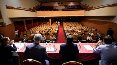 Kicillof enviará $300 millones a los distritos para hacer frente a la crisis del coronavirus