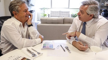 Duhalde destaca la "conducción magnífica" del Presidente frente a la pandemia