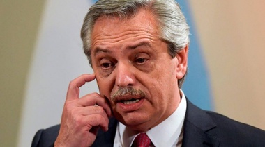 Alberto Fernández dijo estar "preocupado, enojado y molesto" por las colas en los bancos