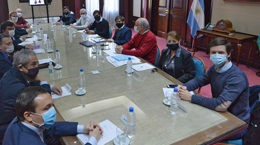 Kicillof se reunió con intendentes de la tercera sección electoral