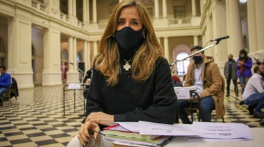 Tolosa Paz valoró un proyecto de acompañamiento a familiares de personal de la salud pública fallecidos por COVID-19    