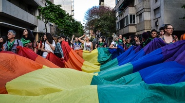 Alberto Fernández promulgó el cupo laboral trans en el Estado