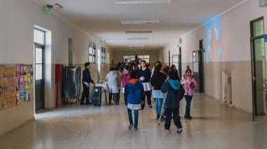 Kicillof presenta un programa para fortalecer  la continuidad pedagógica