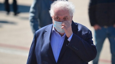 Ginés García confirmó que la vacunación comenzaría "en la primera quincena de enero"