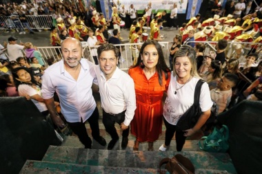 Kicillof decidió festejar los carnavales junto a un intendentes kirchnerista