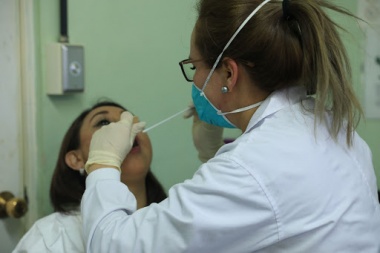 Comenzó la distribución de 35 mil reactivos para diagnosticar coronavirus en todo el país