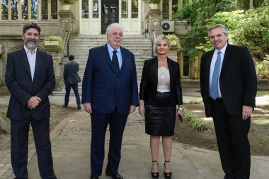 "Ustedes hacen historia", les dijo el Presidente a los profesionales del Malbrán