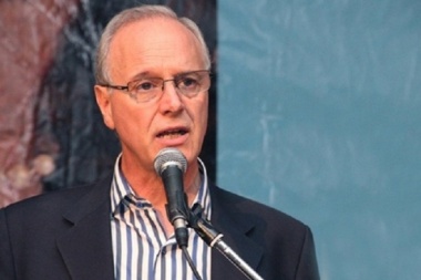 Daniel Gollán: "El sistema sanitario está resistiendo, pero el estrés se trasladó a los trabajadores de salud"