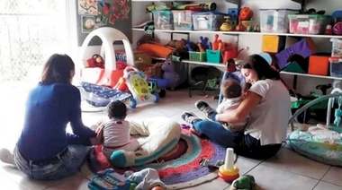 Convocan a familias para cuidar y alojar a chicos de forma temporal