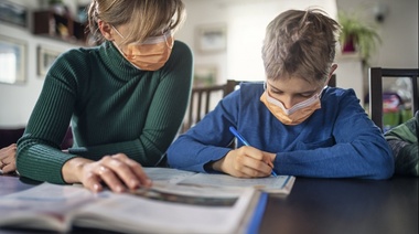 Habrá licencia laboral para padres con hijos que no asistan al colegio