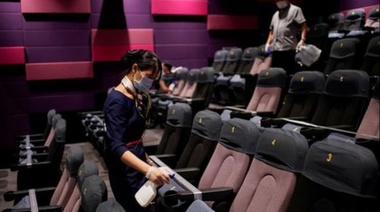 Autorizan la reapertura de las salas de cine