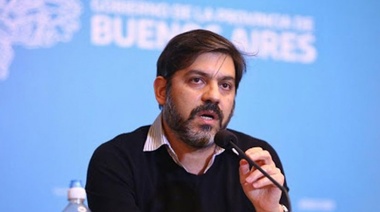 Carlos Bianco: "En la página web vacunatepba.gba.gob.ar hay un botón para denunciar irregularidades en el proceso de vacunación"