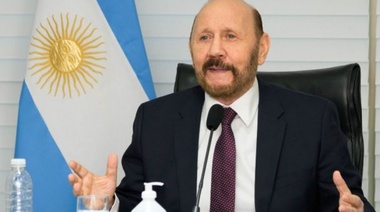 Insfrán aseguró que no cambiará el esquema sanitario provincial