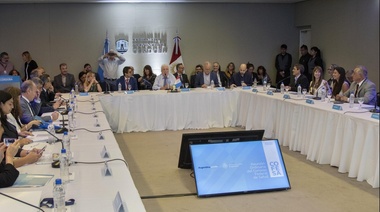 Postergar la aplicación de la segunda dosis para vacunar más población