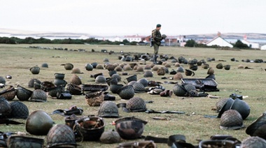 Fernández: "Honramos la memoria de nuestros héroes veteranos y caídos en la guerra de Malvinas y reivindicamos nuestra soberanía sobre el territorio"