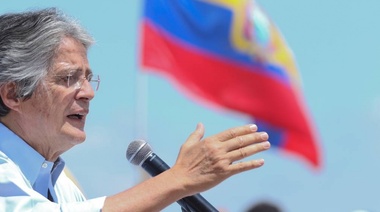 Alberto Fernández saludó a Guillermo Lasso