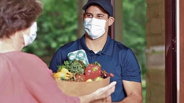 Realizan un conversatorio para potenciar a emprendedores y negocios