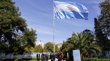 Con un mensaje de unidad, Garro participó de la tradicional celebración por el 25 de mayo