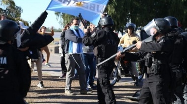 Incidentes en una marcha organizada por médicos anticuarentena en Rosario