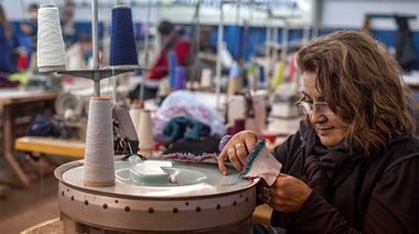 La industria aumentó su actividad en abril 55,9%